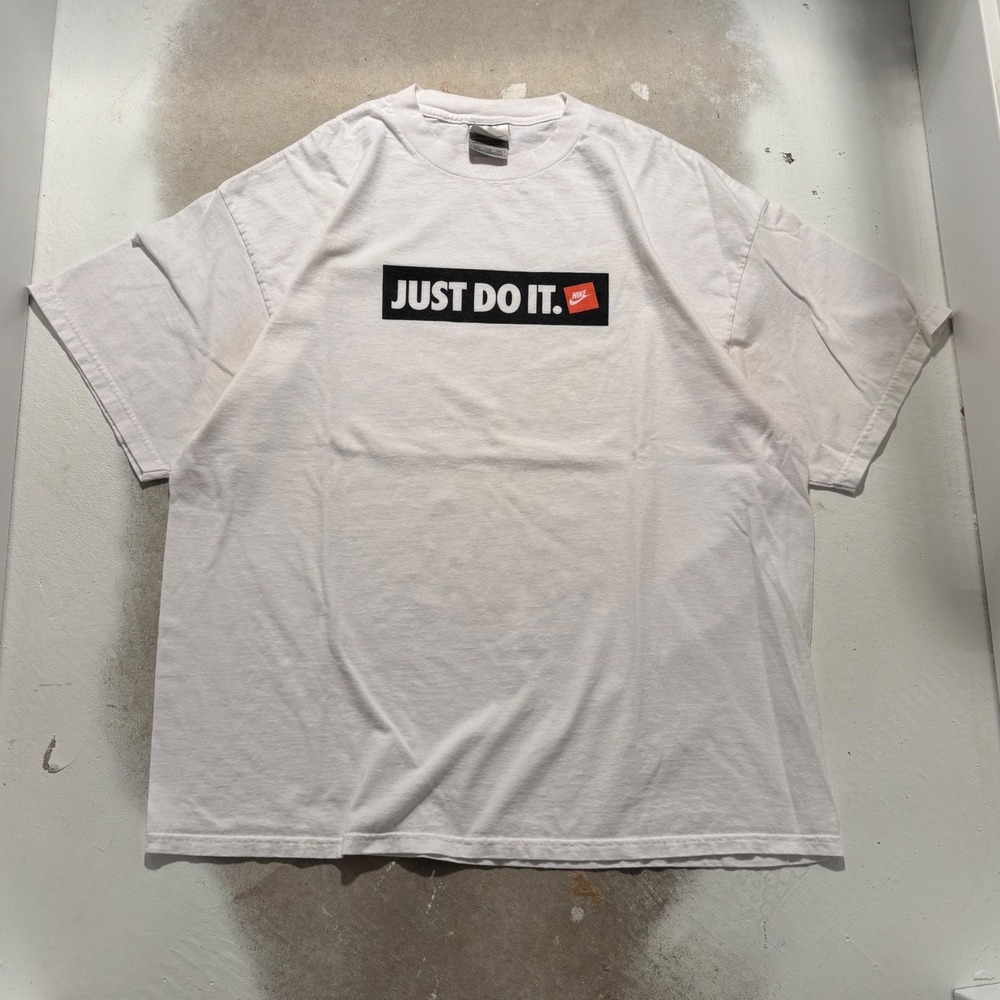 Nike Just Do It Box Logo T-Shirt Mens XXL White Short Sleeve Graphic Tee Vintage